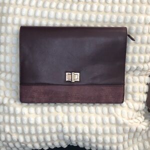 EMPERIA  Berry Purse turn lock clutch